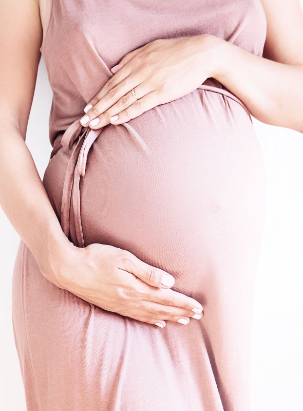 Těhotenství a kojení